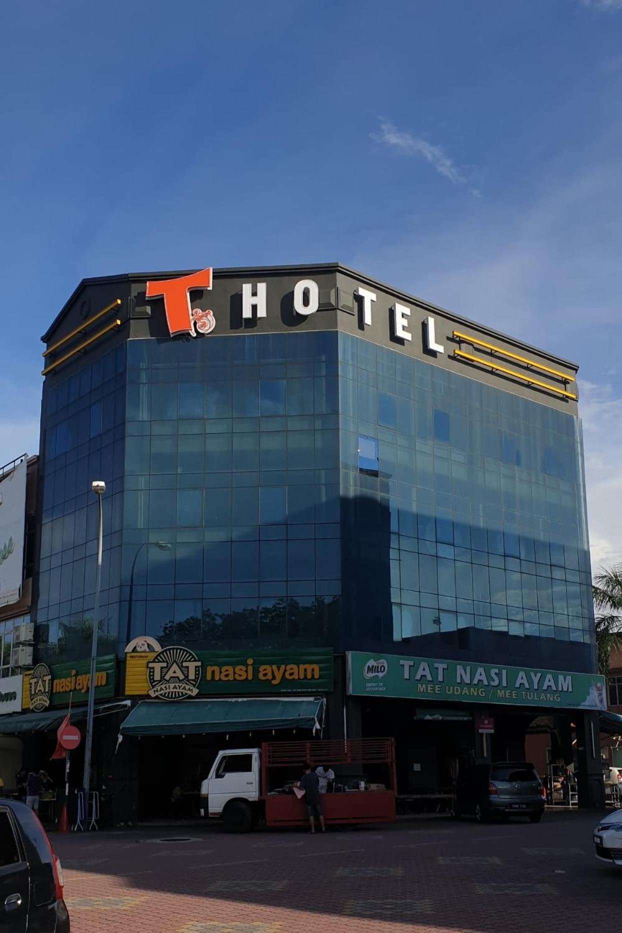 T Hotel Jalan Sultanah Alor Setar Exterior photo