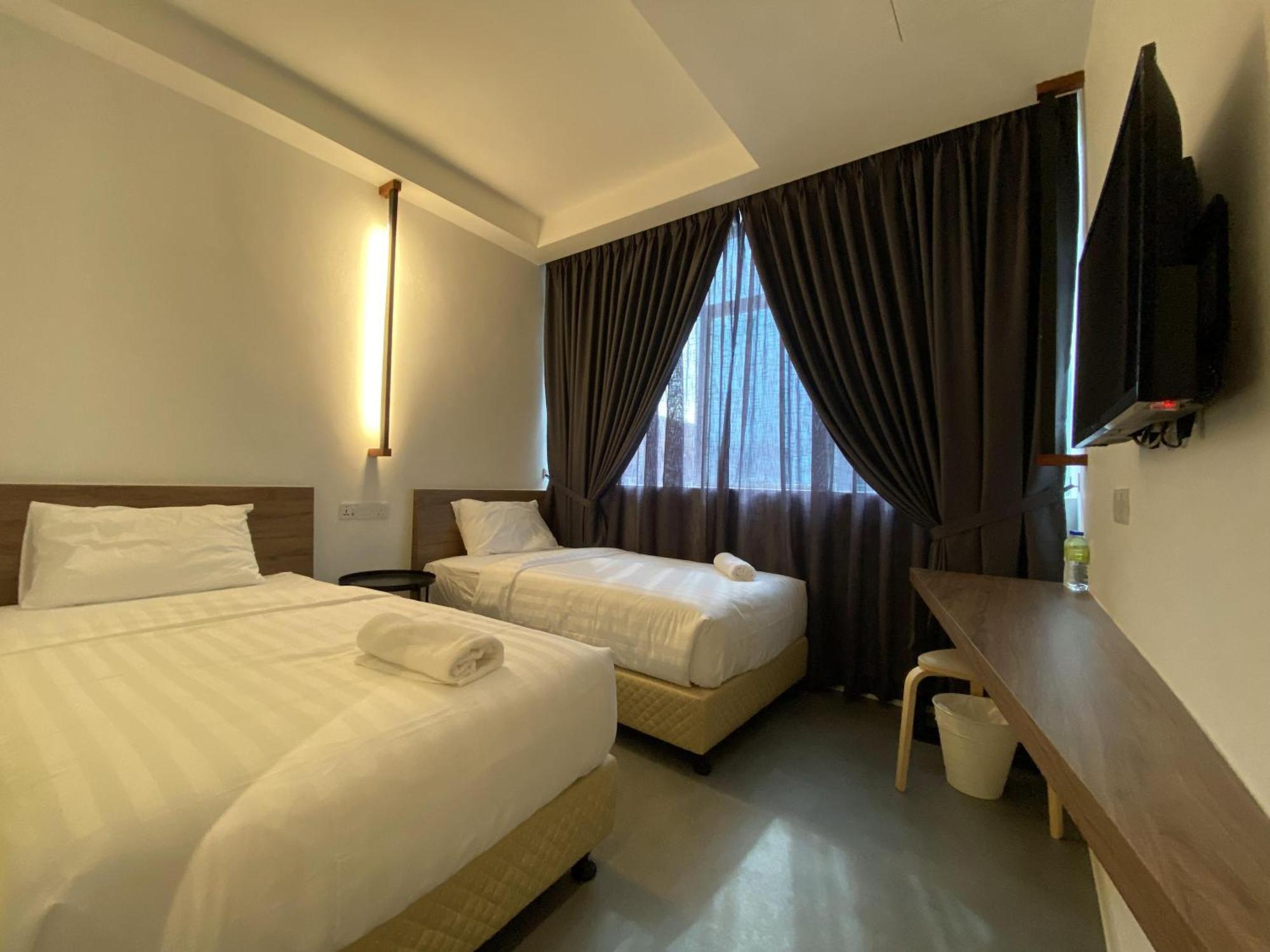 T Hotel Jalan Sultanah Alor Setar Exterior photo